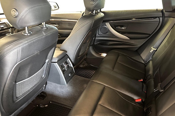 BMW 330d 21 of 24