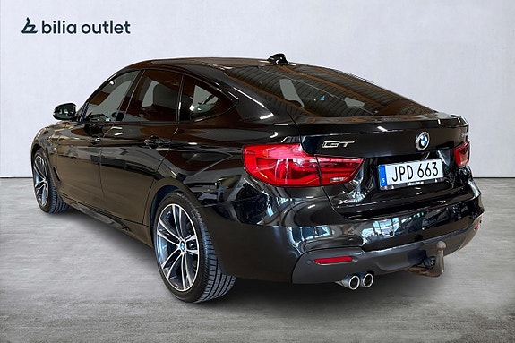 BMW 330d 8 of 24