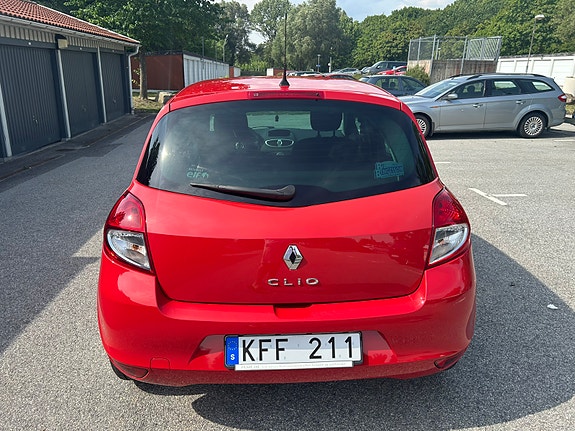 Renault Clio 3 of 18