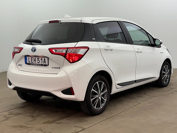 Toyota Yaris 6 of 22