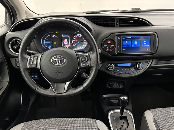 Toyota Yaris 17 of 22