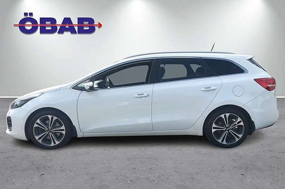 Kia Ceed 4 of 12