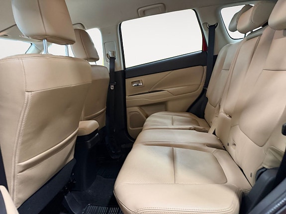 Mitsubishi Outlander 14 of 22