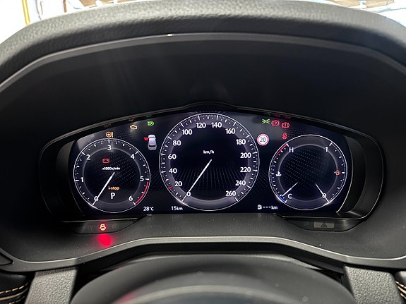 Mazda CX-80 10 of 18
