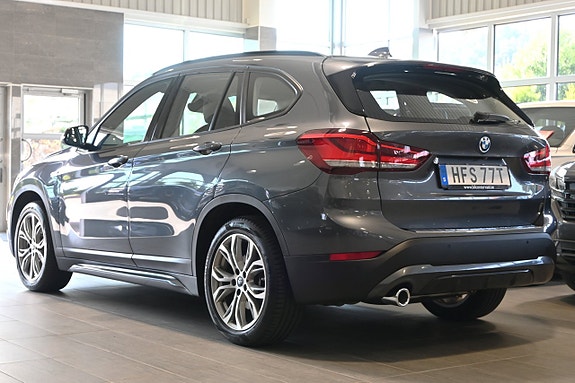 BMW X1 3 of 5