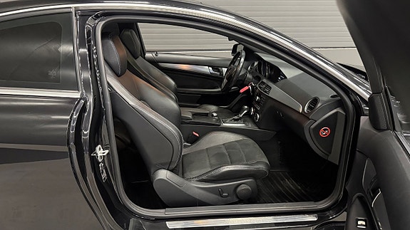 Mercedes-Benz C220 17 of 24