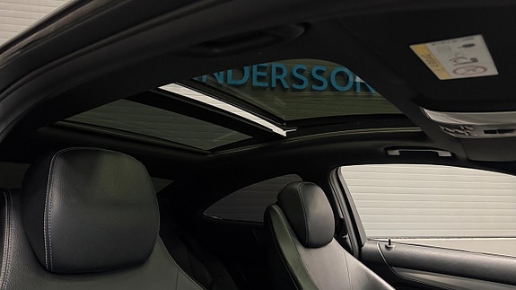 Mercedes-Benz C220 10 of 24