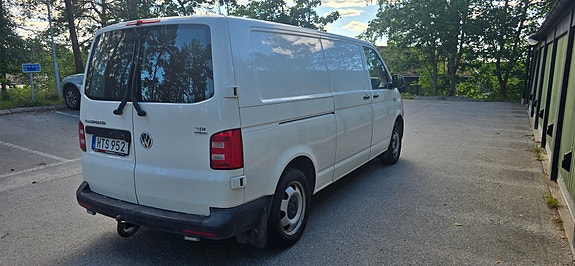 Volkswagen Transporter 3 of 5