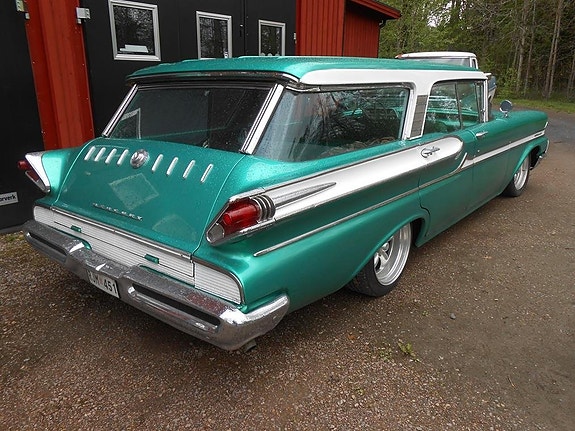 Mercury Commuter 4 of 5