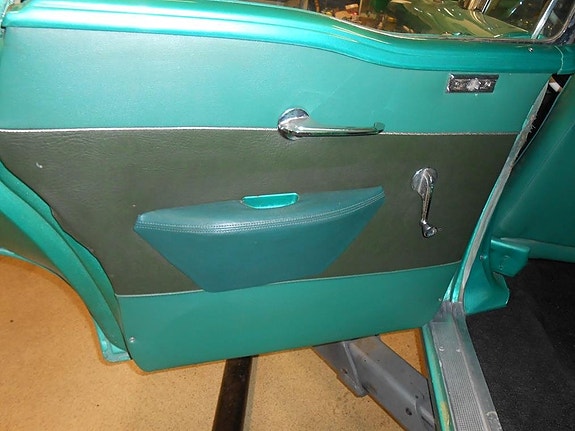 Mercury Commuter 12 of 19