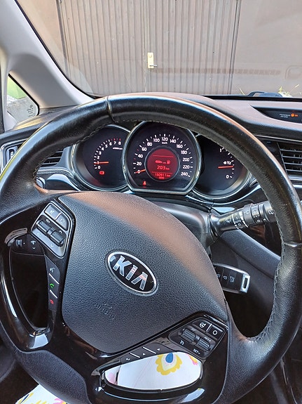 Kia Ceed 4 of 5