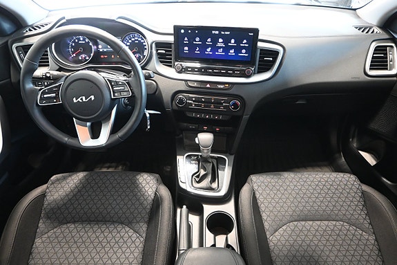Kia Ceed 9 of 23
