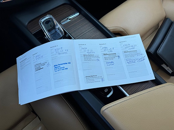 Volvo XC60 17 of 18