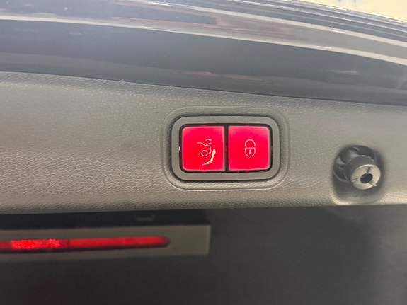 Mercedes-Benz E220 d 24 of 24