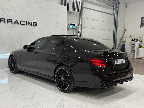 Mercedes-Benz E220 d 20 of 24