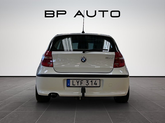 BMW 118d 5 of 5