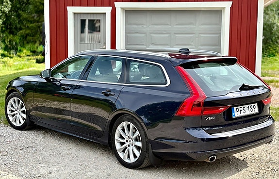 Volvo V90 4 of 30