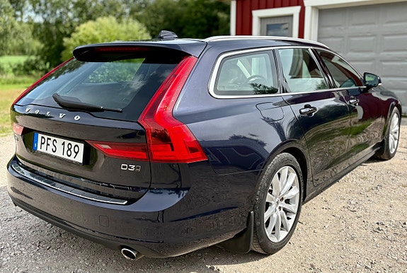 Volvo V90 10 of 30