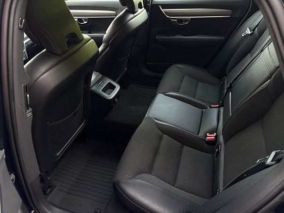 Volvo V90 21 of 30