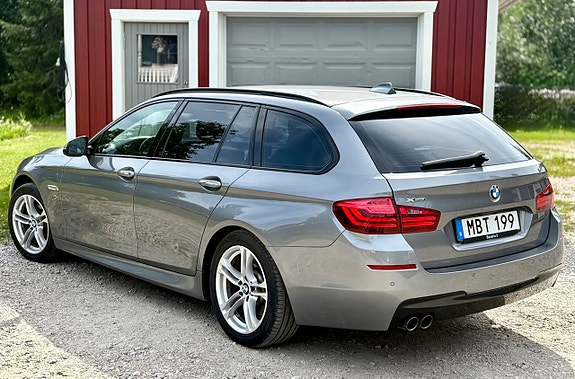 BMW 520d 4 of 5