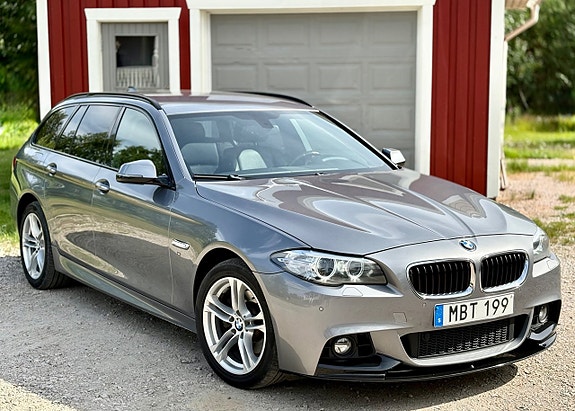 BMW 520d 3 of 5