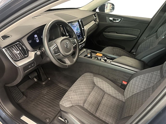 Volvo XC60 6 of 12