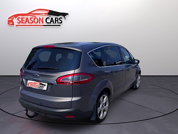 Ford S-MAX 2 of 5
