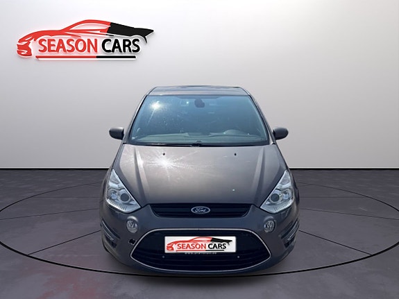 Ford S-MAX 4 of 5