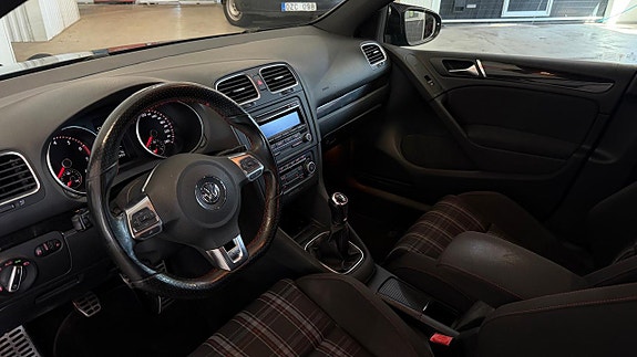 Volkswagen Golf VI 12 of 13