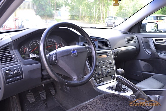 Volvo S60 7 of 16