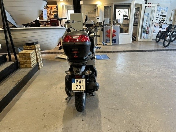 Yamaha Xenter 150 3 of 6