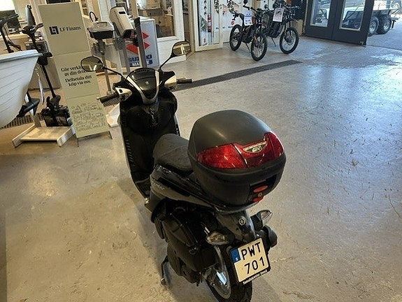 Yamaha Xenter 150 5 of 6