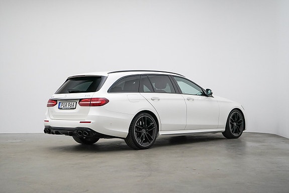 Mercedes-Benz E53 23 of 26