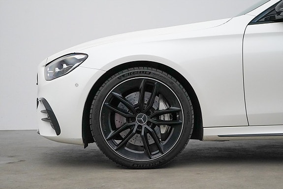Mercedes-Benz E53 2 of 26