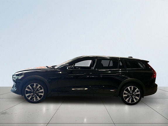 Volvo V60 Cross Country 4 of 5