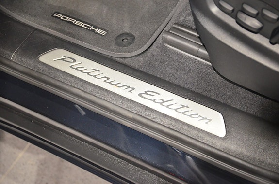 Porsche Cayenne 20 of 21