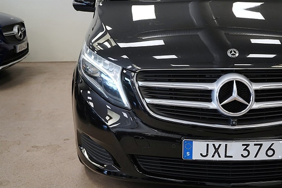 Mercedes-Benz V-Klass 8 of 25