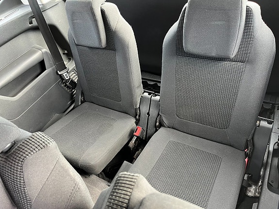 Peugeot 5008 13 of 19