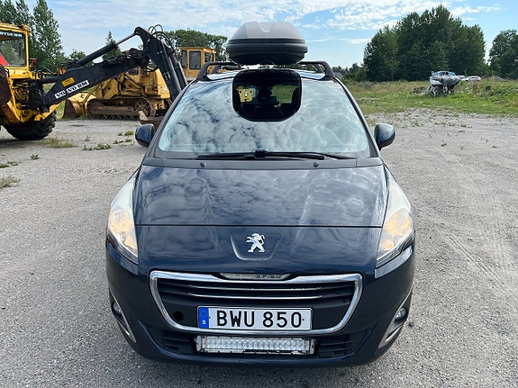 Peugeot 5008 3 of 19
