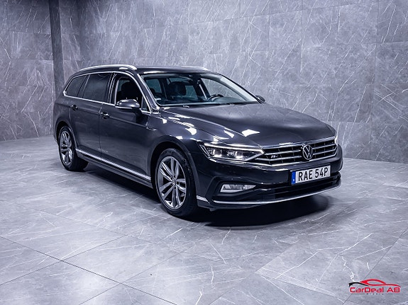 Volkswagen Passat 9 of 30