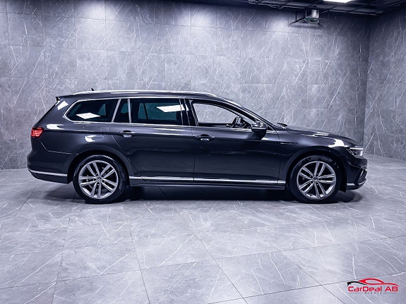 Volkswagen Passat 8 of 30