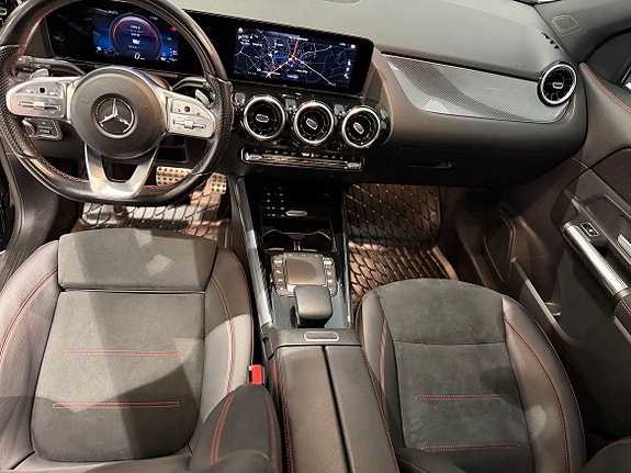 Mercedes-Benz GLA250 e 9 of 13
