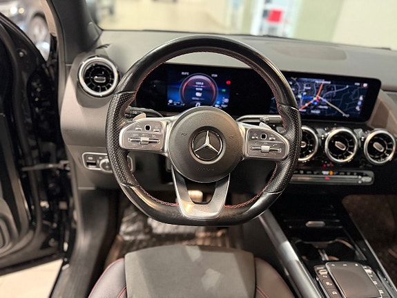 Mercedes-Benz GLA250 e 10 of 13