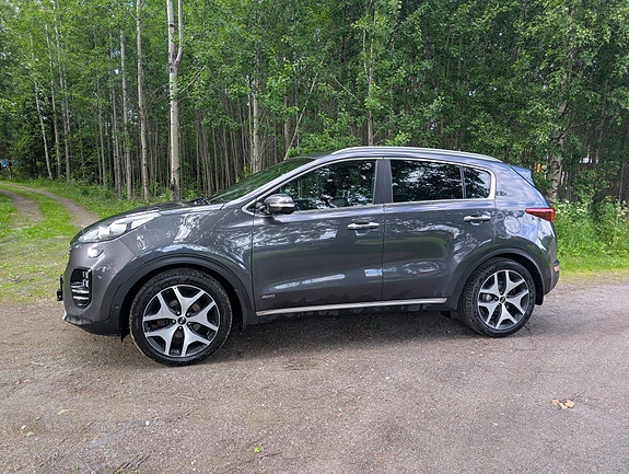 Kia Sportage 2 of 5