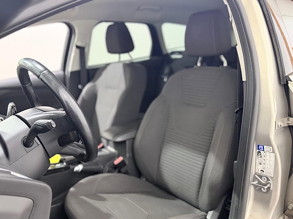 Ford Focus 10 of 27