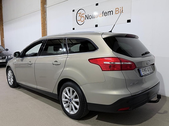 Ford Focus 3 of 5