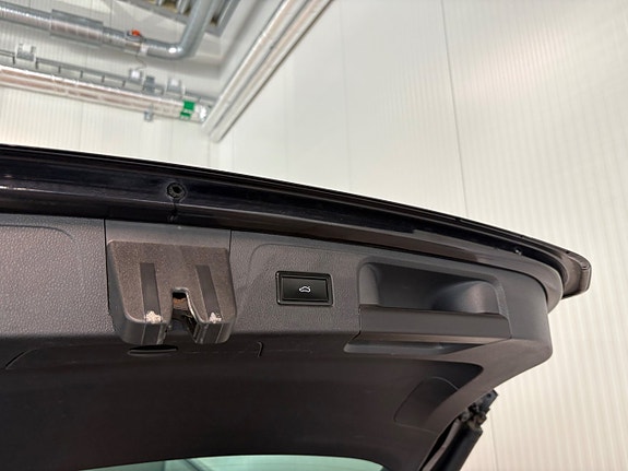Volkswagen Passat 19 of 21