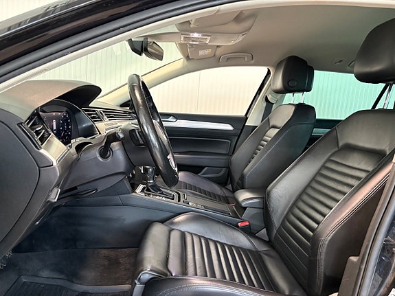 Volkswagen Passat 8 of 21