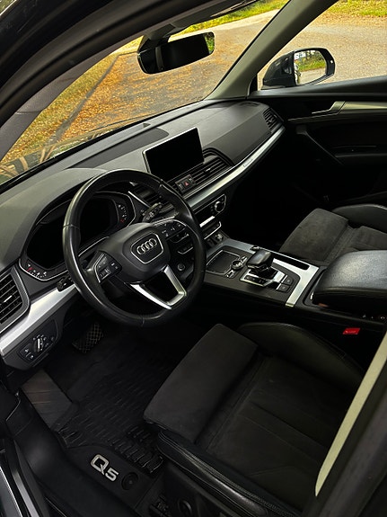 Audi Q5 6 of 12
