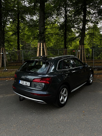 Audi Q5 4 of 12